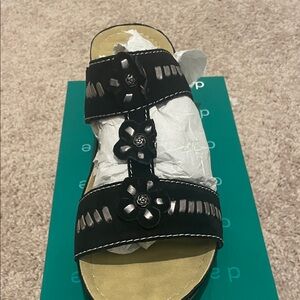 David Tate Black Floral Sandals